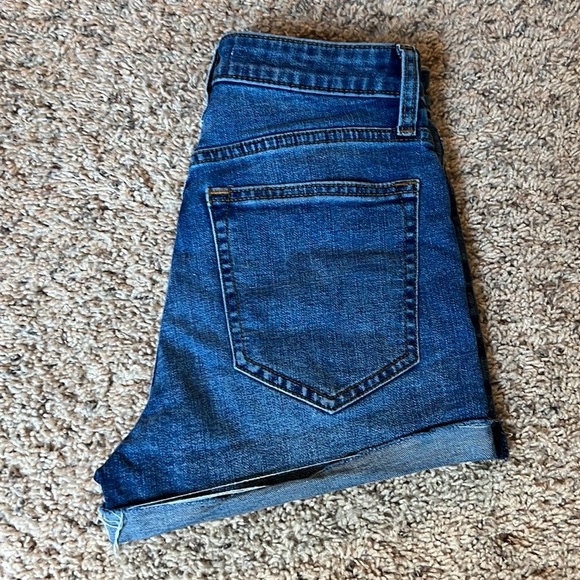 Abercrombie high rise shorts - Size 26/2 - Picture 3 of 5